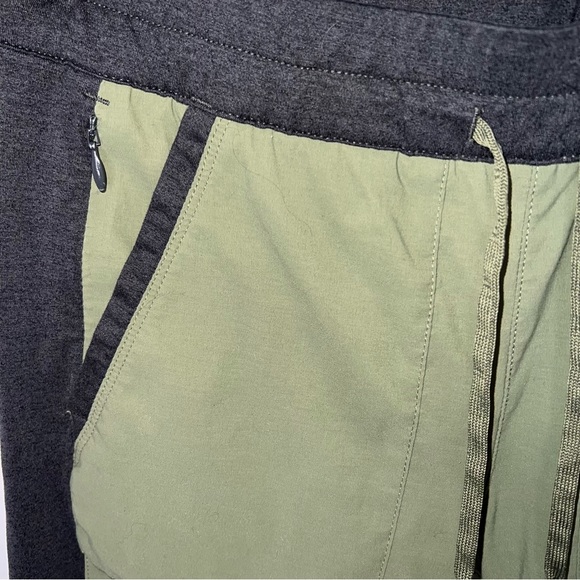 The North Face Womens Green and Gray Skinny Leg Track Pants - Picture 5 of 10